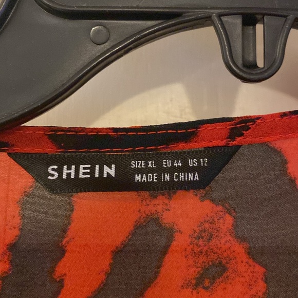 Red Leopard Tie Front Top - Picture 2 of 2